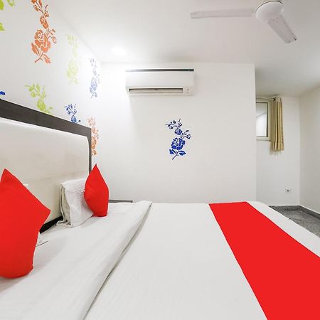 My Comfortable Hotel Nueva Delhi Exterior foto