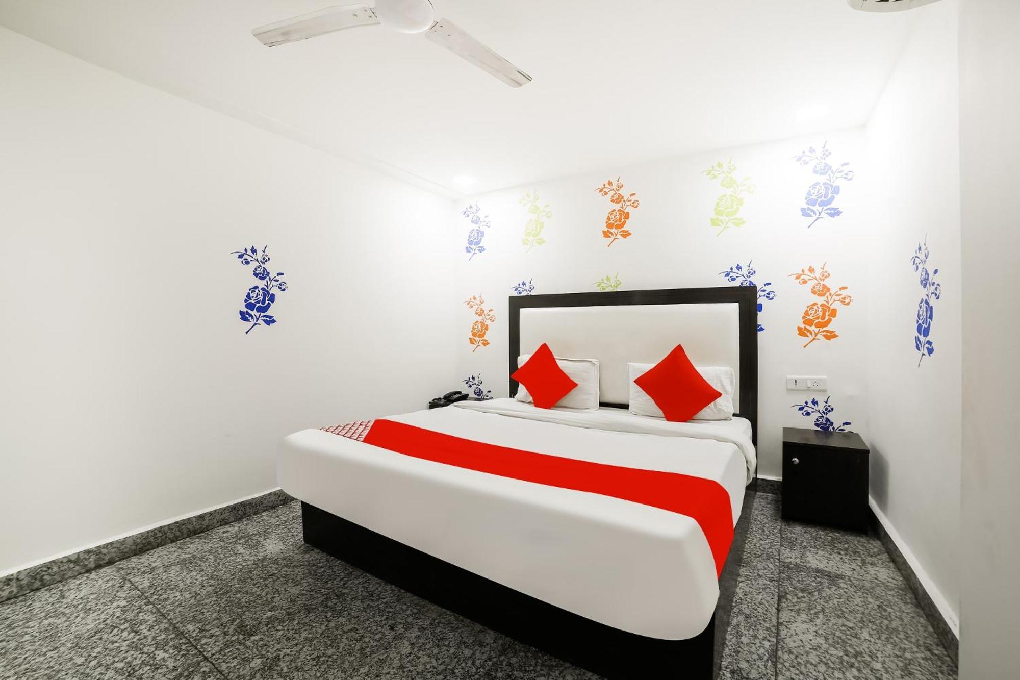My Comfortable Hotel Nueva Delhi Exterior foto