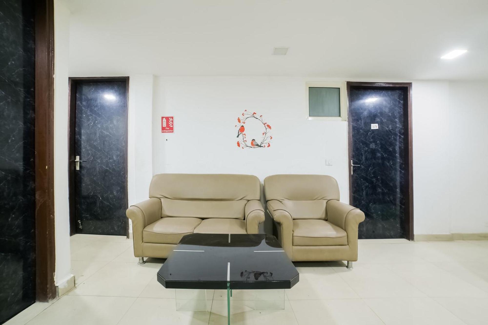 My Comfortable Hotel Nueva Delhi Exterior foto