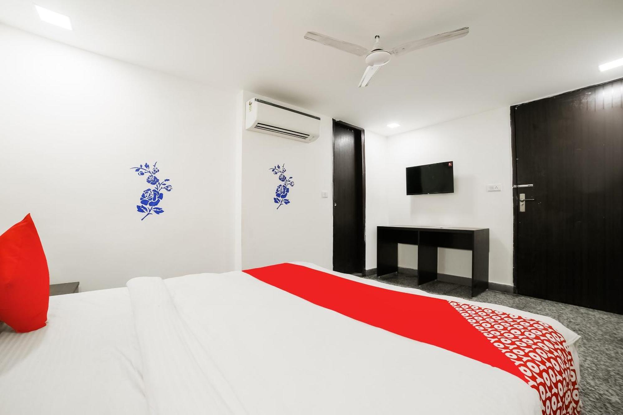 My Comfortable Hotel Nueva Delhi Exterior foto