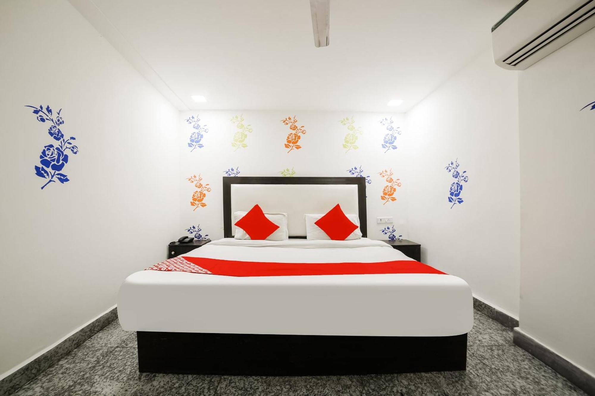 My Comfortable Hotel Nueva Delhi Exterior foto