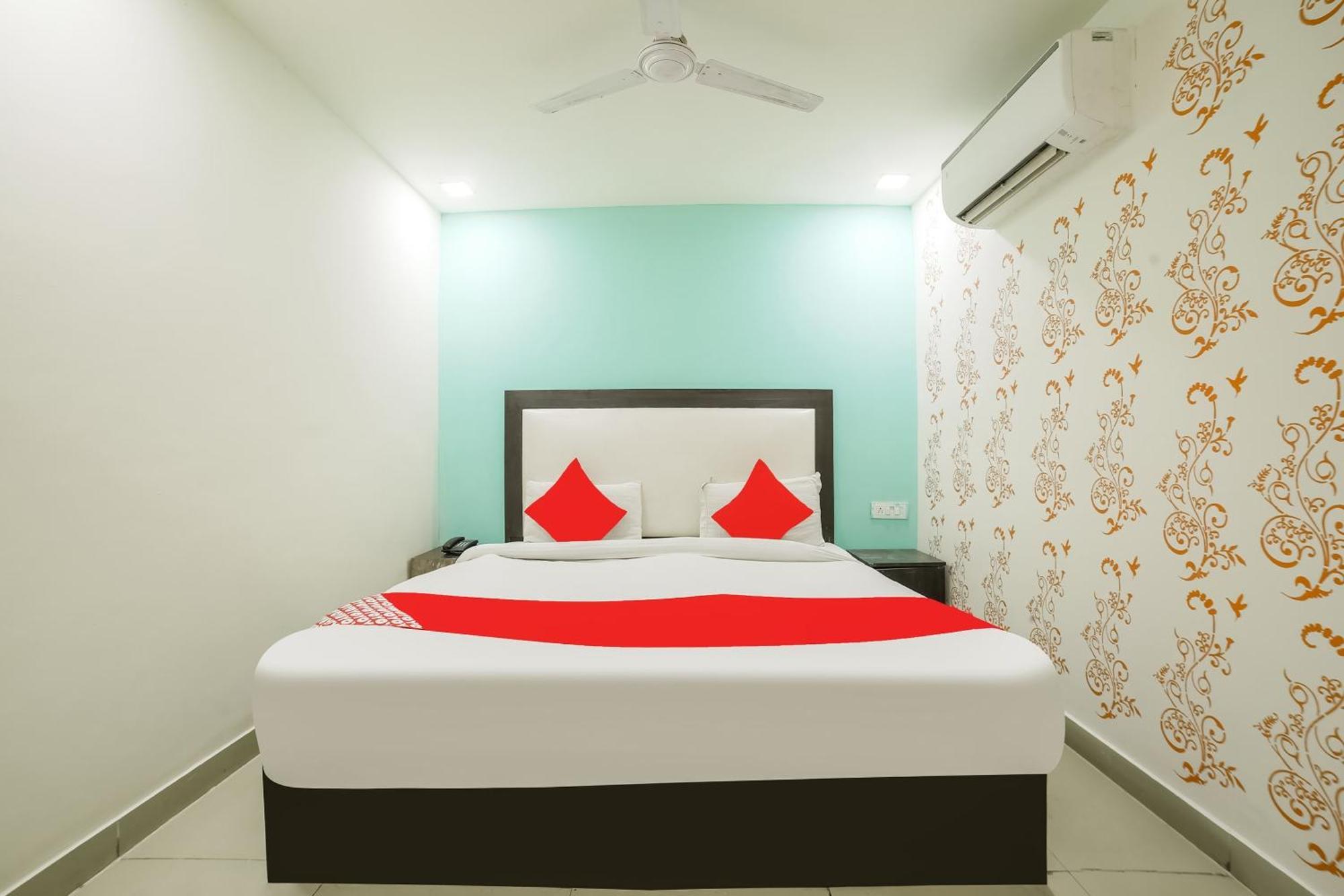 My Comfortable Hotel Nueva Delhi Exterior foto