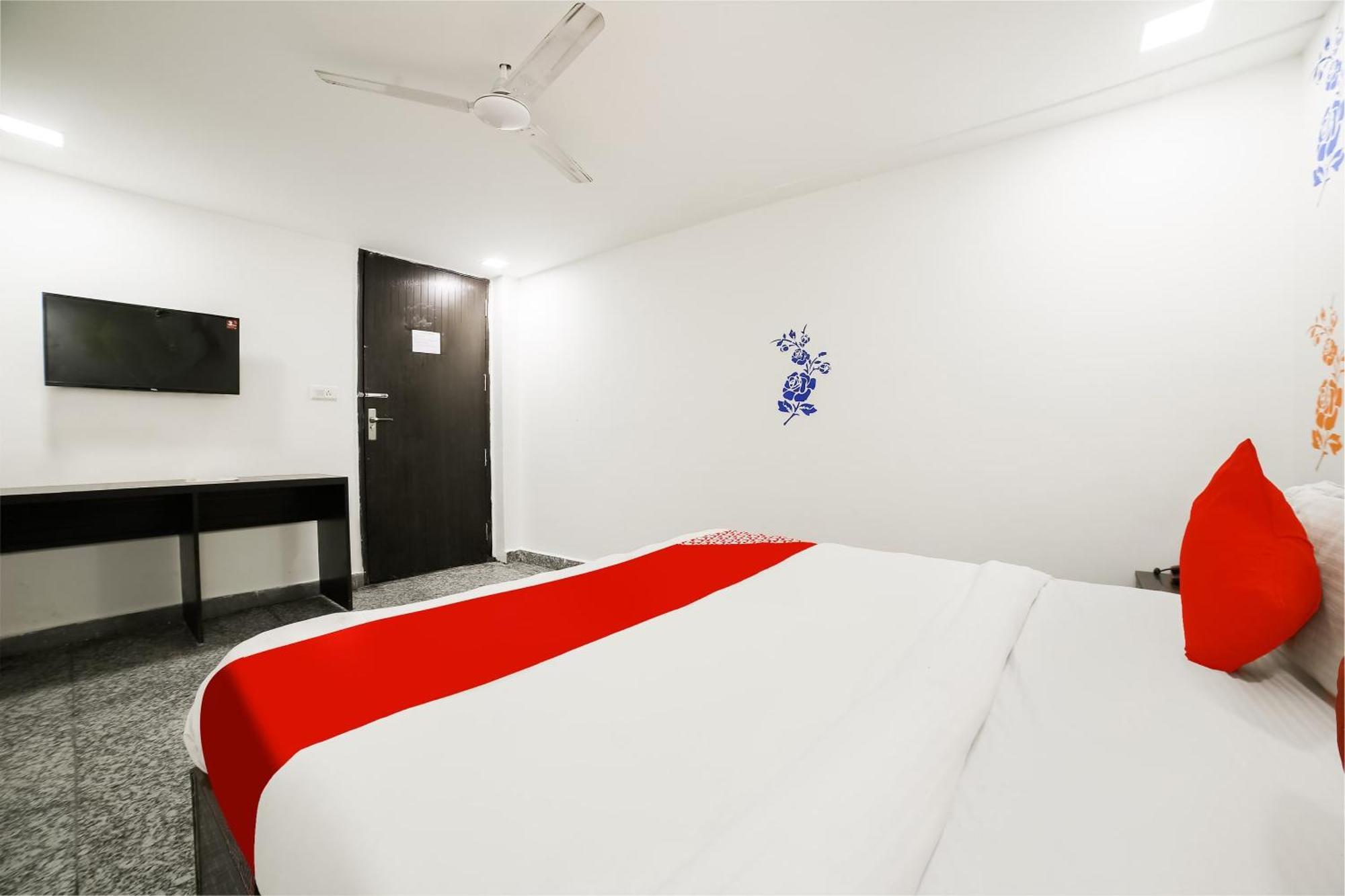 My Comfortable Hotel Nueva Delhi Exterior foto